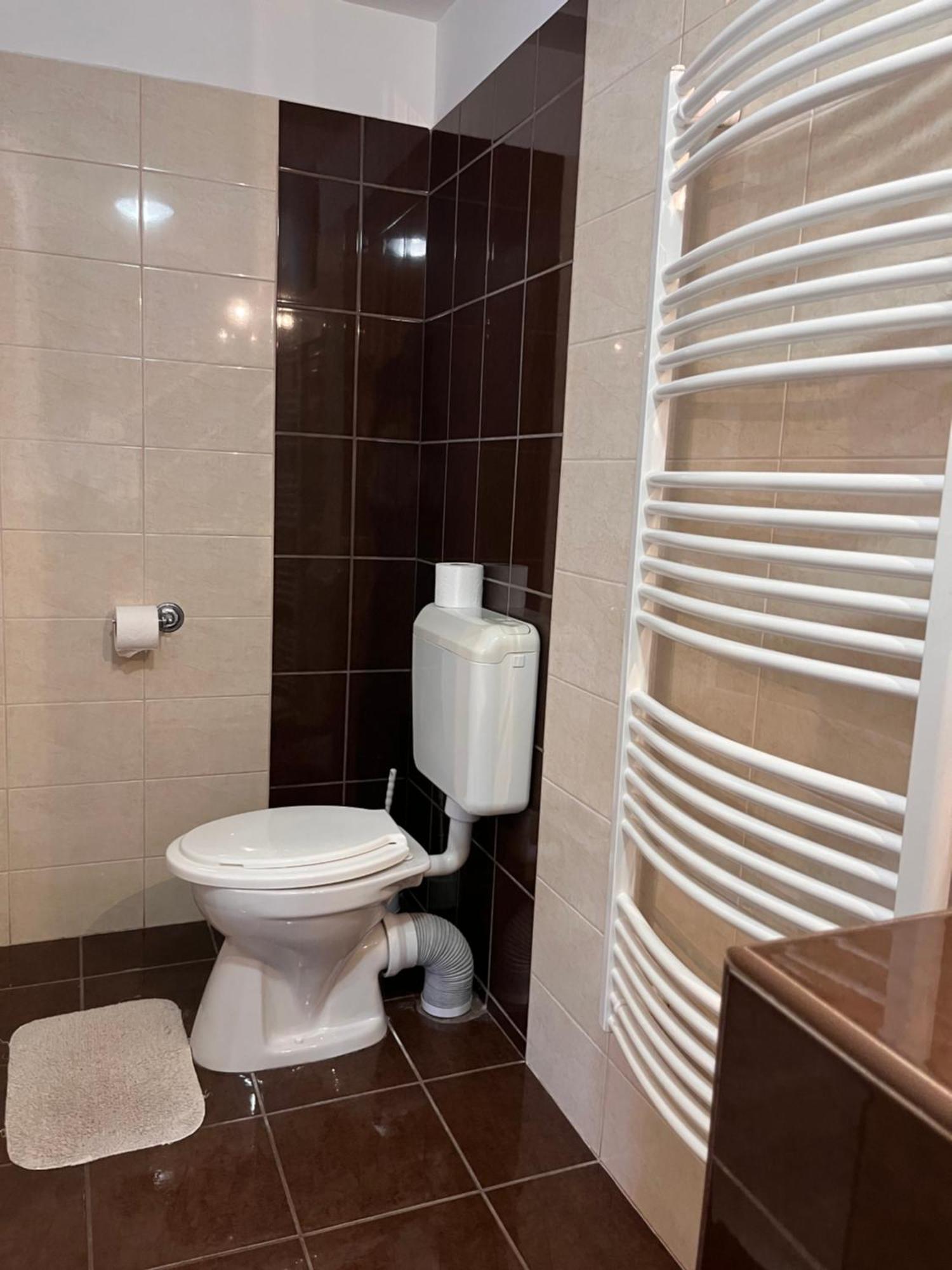 Belvarosi Rezidencia Pápa Exterior foto