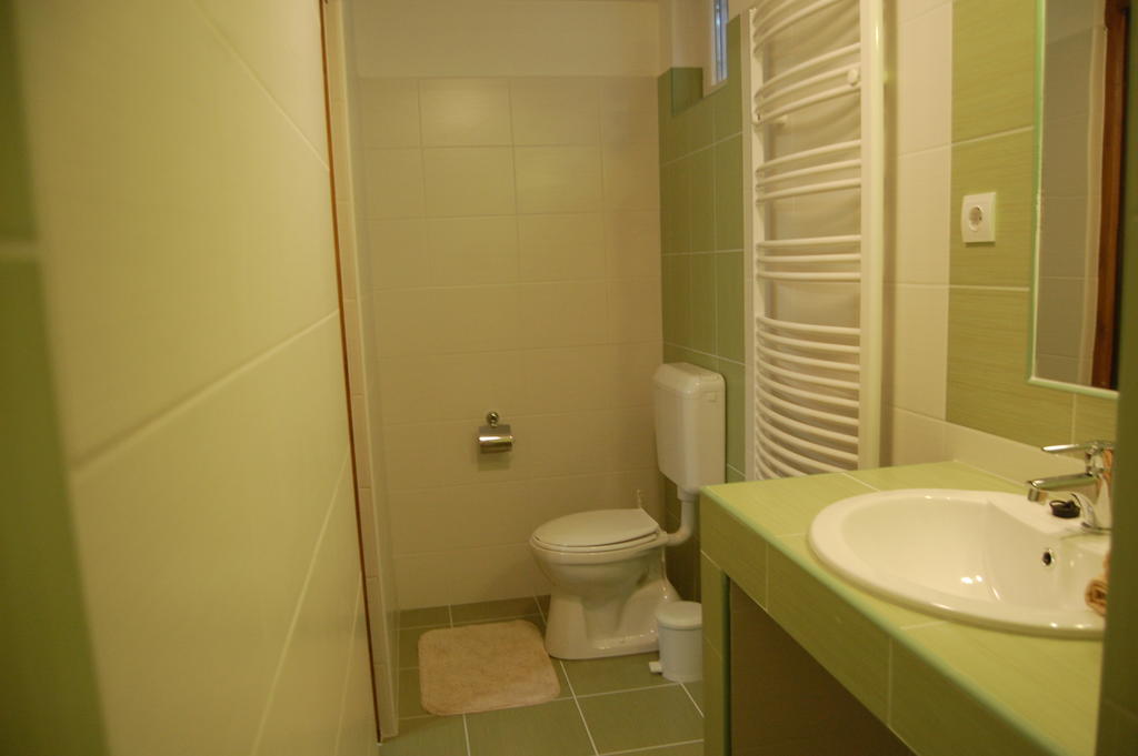 Belvarosi Rezidencia Pápa Zimmer foto